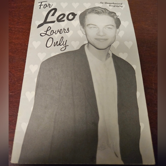Leonardo DiCaprio Books | Set of 3 | Biographies | Vintage | 90s | Collectibles - Picture 10 of 13